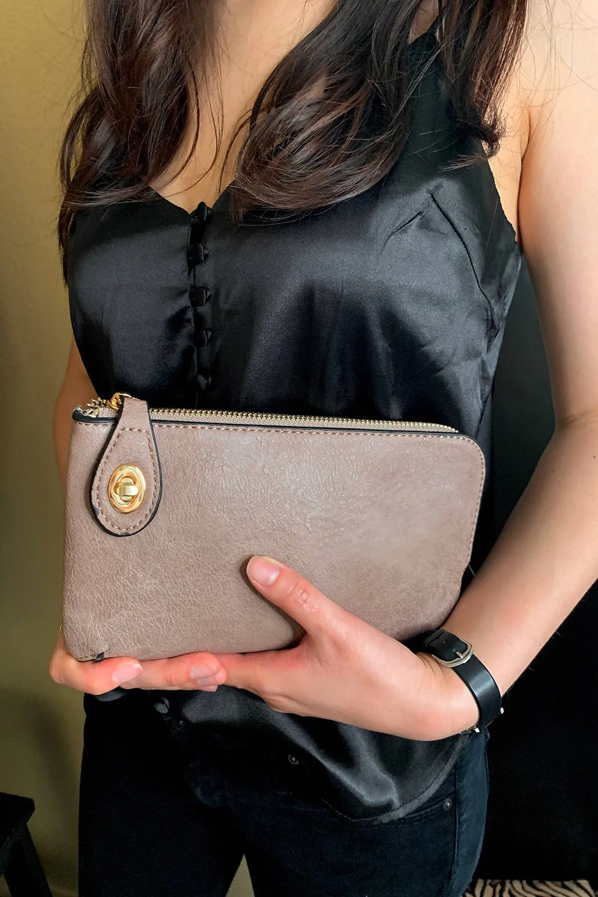 Sarah Crossbody/Clutch w/ Top Zip & Lock Closure