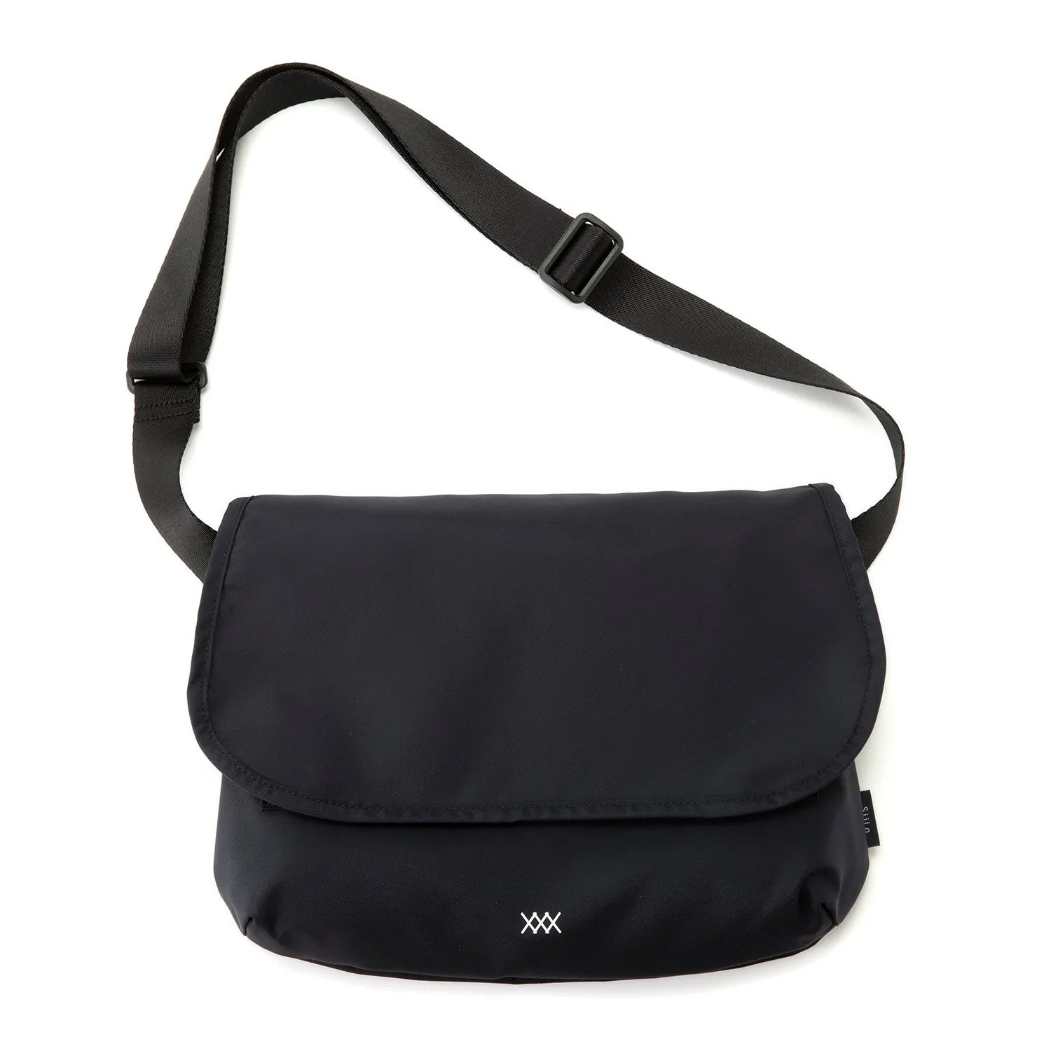 SiiLo | シーロ　Deep Blue 3-room Flap Shoulder