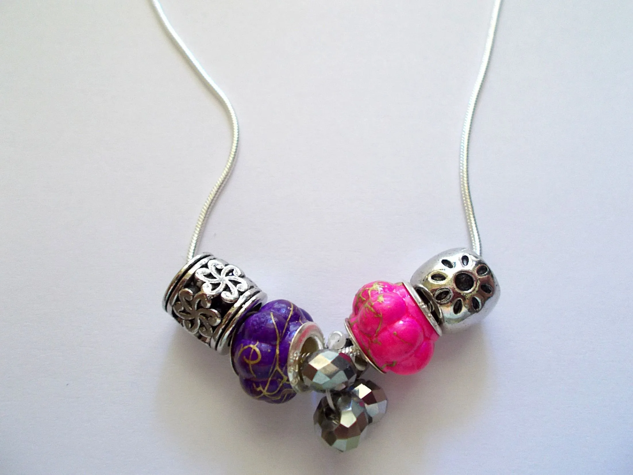 Silvery Finesse Necklace