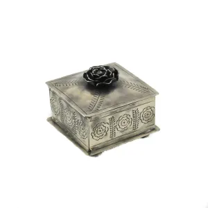 SQUARE STAMPED ROSE BOX