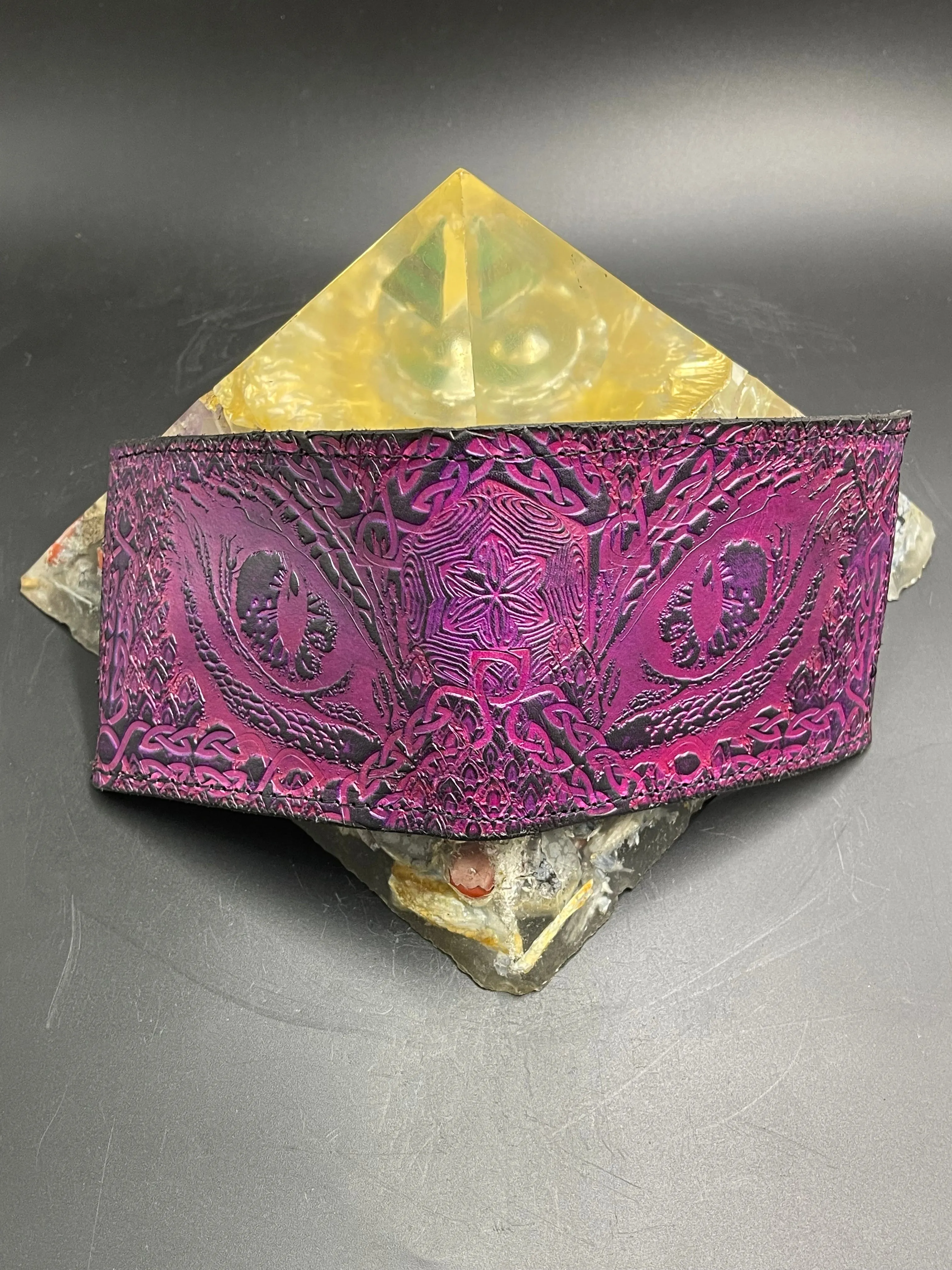 Stamped Leather Bifold Wallet - Dragon Eyes