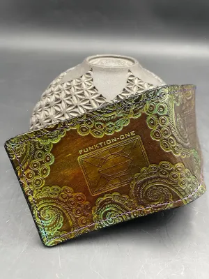 Stamped Leather Bifold Wallet - Funktions
