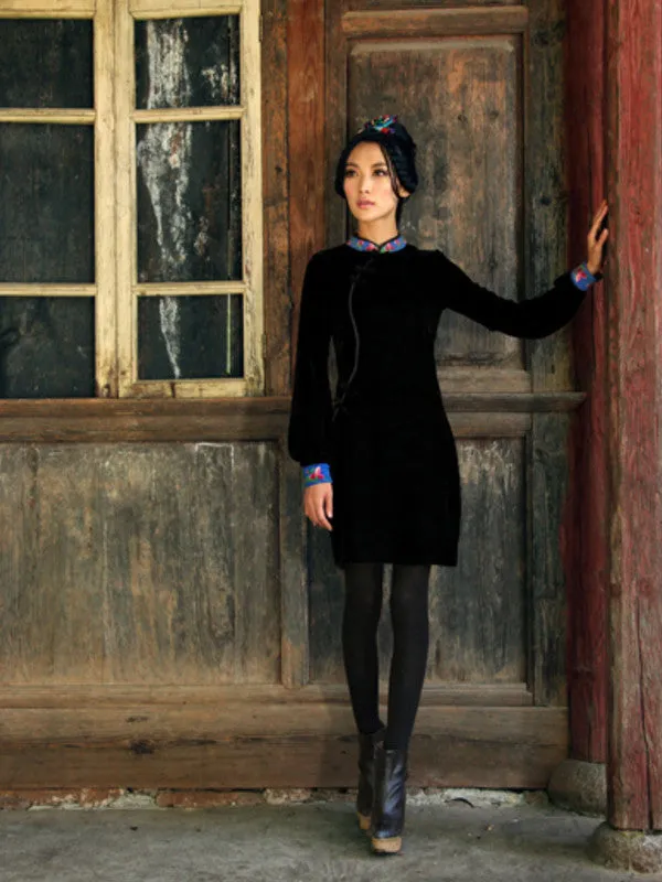 streamlined Chi-pao velvet dress