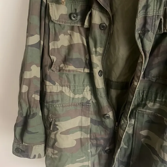 Tna camo utility hooded jacket