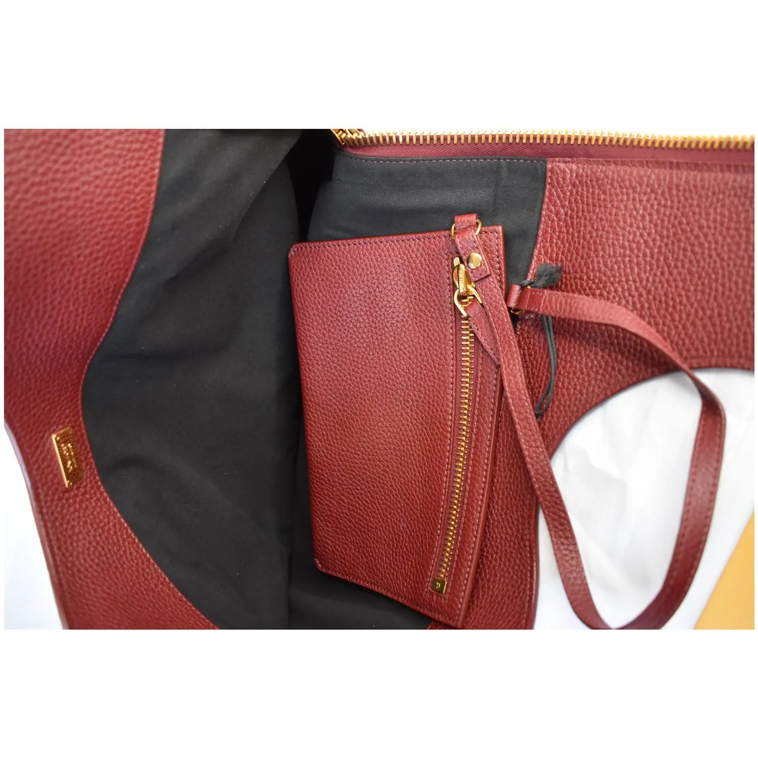 TOM FORD Alix Padlock Zip Fold-over Leather Shoulder Bag Red