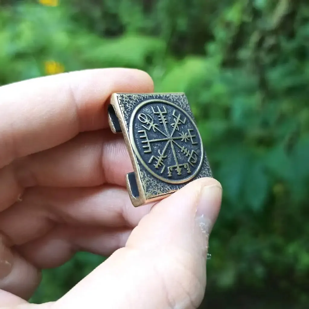 Vegvisir bronze Molle clip
