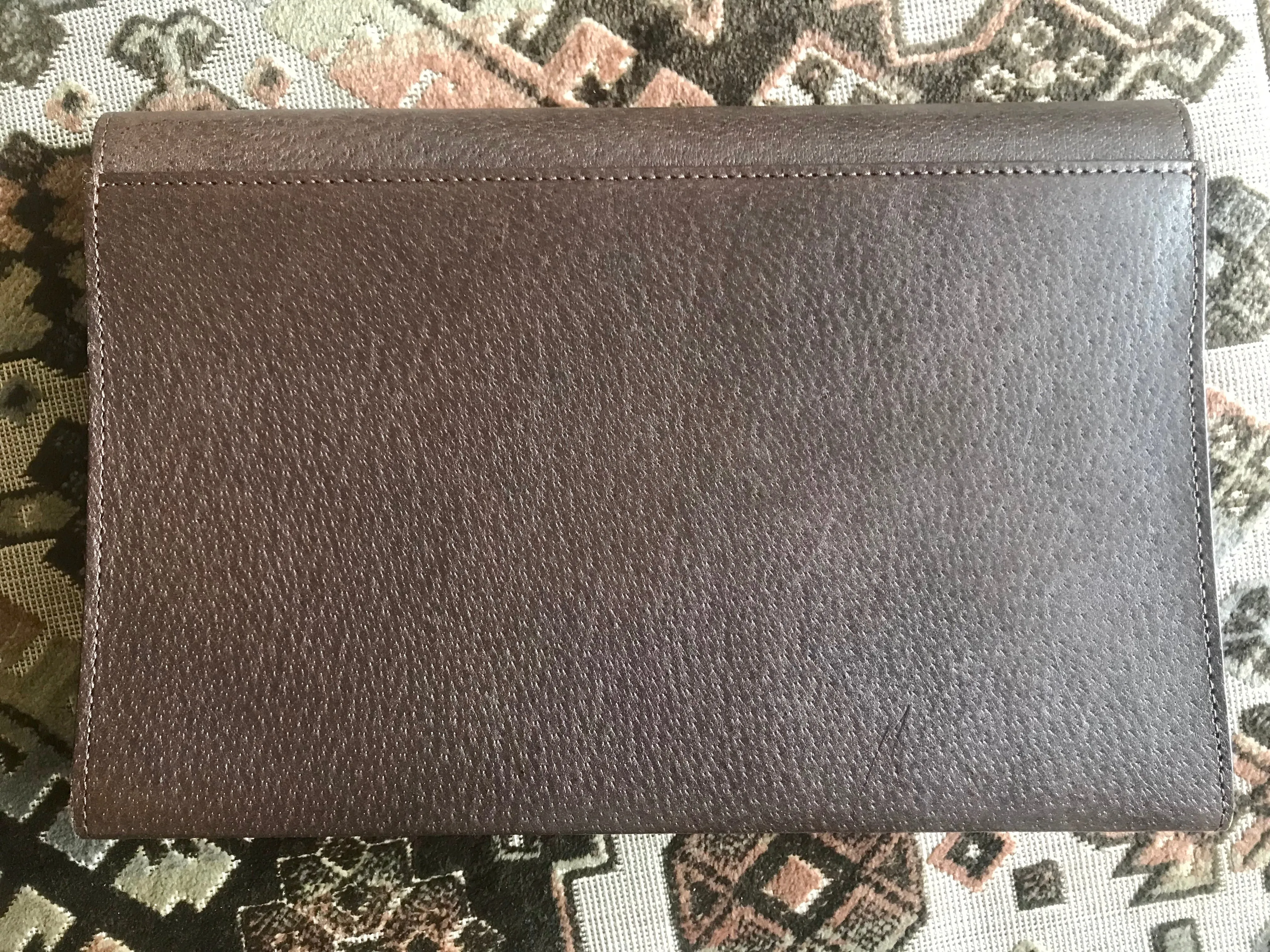Vintage Valentino Garavani kelly bag style pigskin leather brown clutch purse, document bag. Classic vintage piece for unisex use.