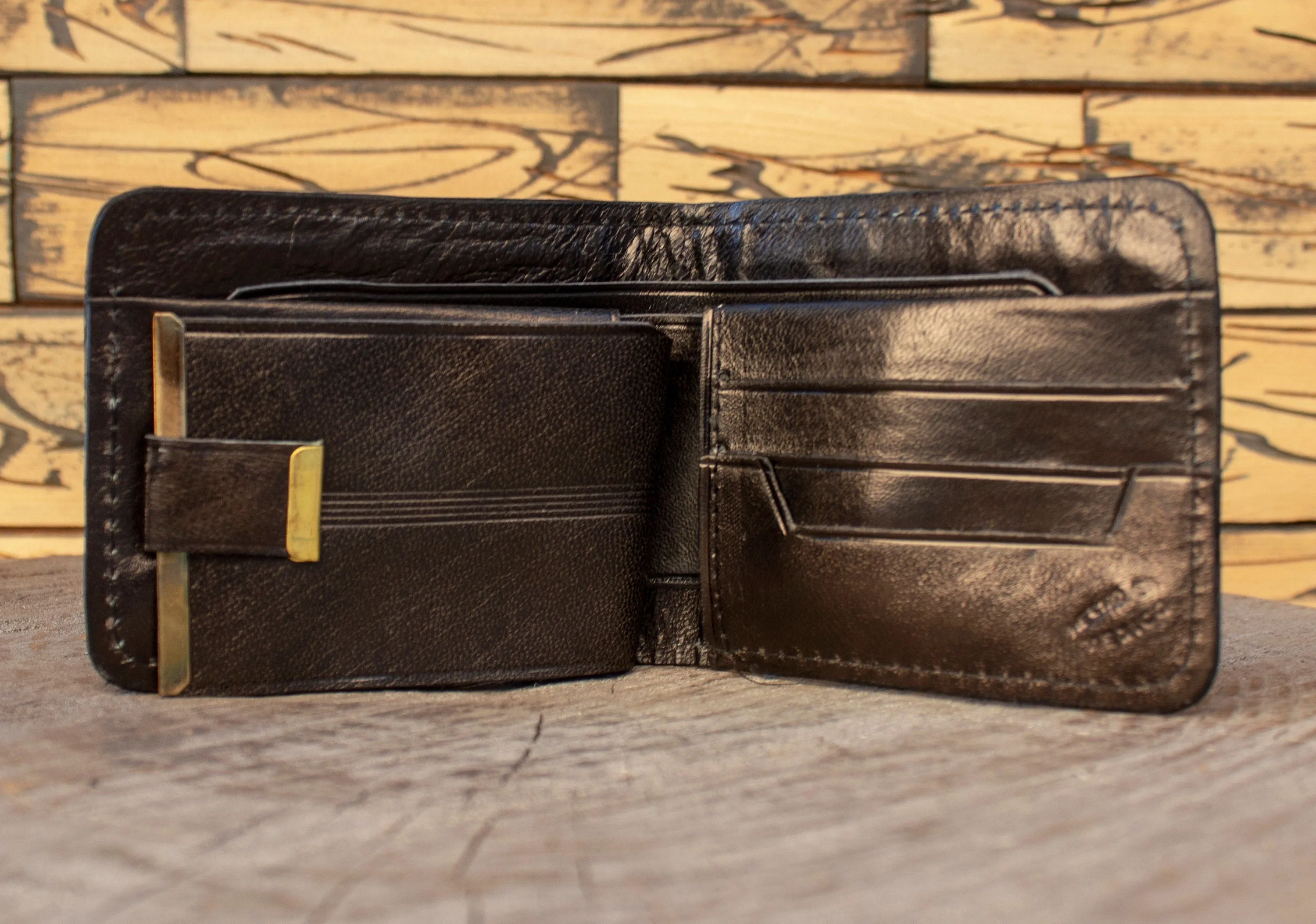 WESTERN HORSE EMBROIDERED leather bi fold caballo wallet