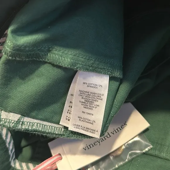 Women’s Vineyard Vines Vintage Chino Utility Short sz 6 hunter green NWT MSRP$78