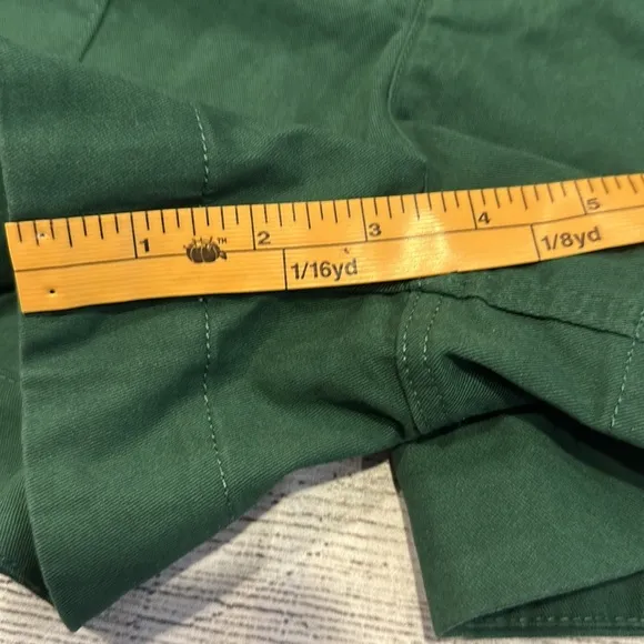 Women’s Vineyard Vines Vintage Chino Utility Short sz 6 hunter green NWT MSRP$78