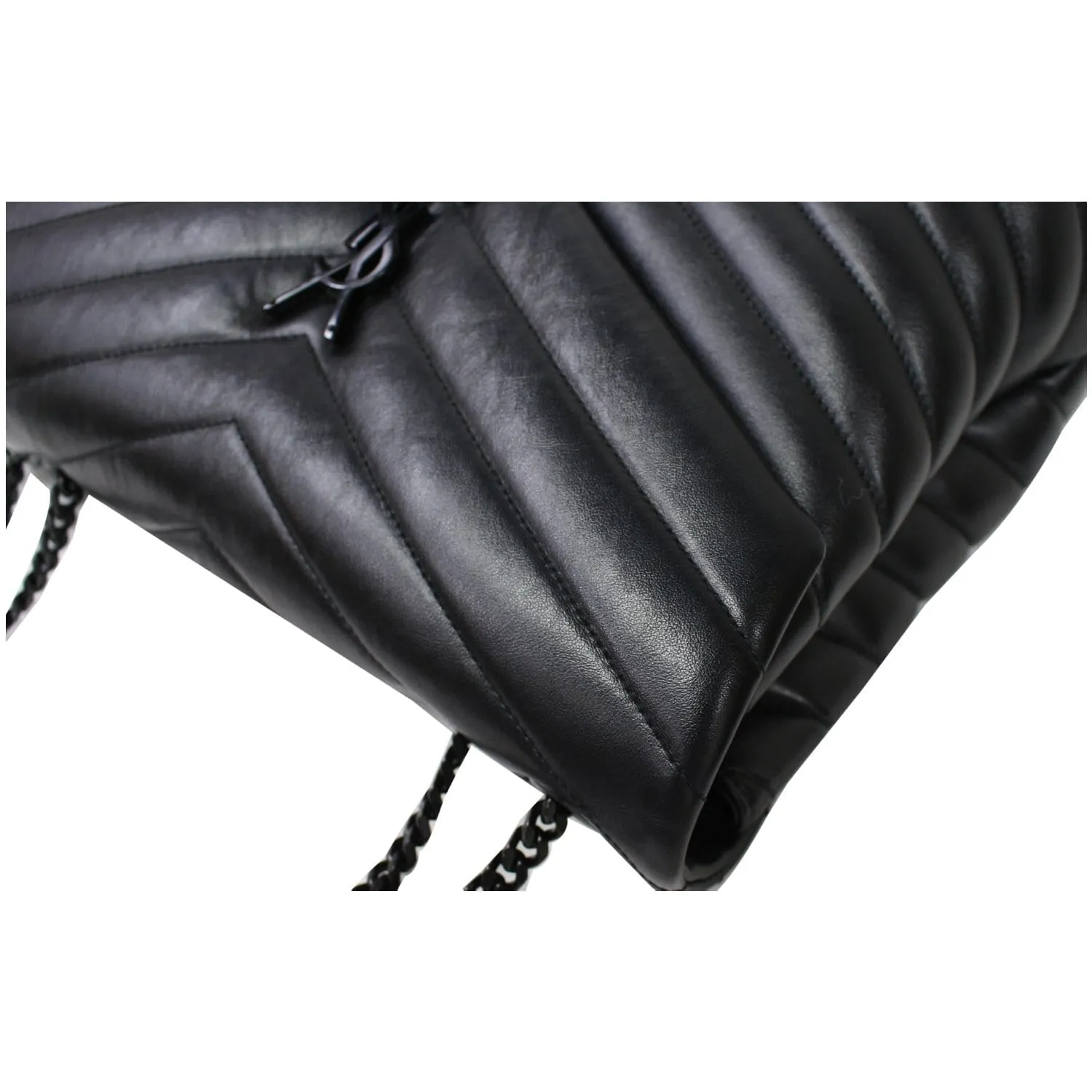 YVES SAINT LAURENT Medium Loulou Matelasse Leather Chain Shoulder Bag Black
